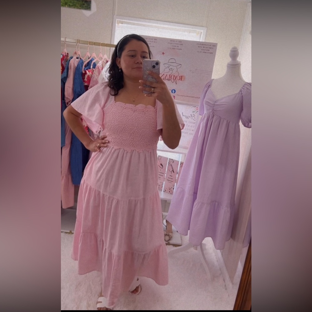 Elegant Pink Tiered Maxi Dress